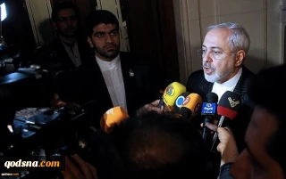 ظریف در بدو ورود به استانبول:

70 سال است رژیم صهیونیستی بخاطر حمایت آمریکا اقدام به جنایت علیه مردم فلسطین می‌کند/ عملیاتی شدن مرحله دوم تحریم ها در 13 آبان اتفاق جدیدی را در پی ندارد