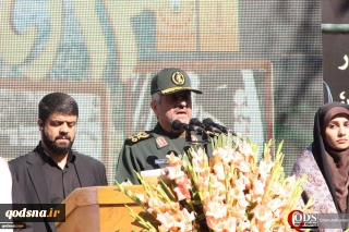 سرلشکر جعفری در راهپیمایی ۱۳ آبان: 

سیزده آبان روز فرو ریختن هیمنه سلطه آمریکا و استکبار جهانی در ایران و دنیاست/ اگر آمریکایی‌ها در لانه جاسوسی باقی می‌ماندند بدون تردید انقلاب عمر 40 ساله نمی‌کرد