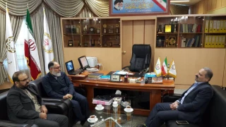 دیدار دبیرجمعیت استان و رئیس هیات اجرایی استان با طاهری مدیر امورشعب بانک ملی استان خوزستان