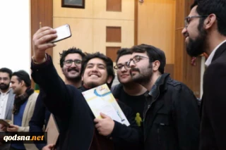 تیم مناظره «در سنگر آزادی» از استان خراسان رضوی مطرح کرد:
مسابقات ملی مناظره؛ بهترین رویداد فرهنگی و علمی در حال اجرا