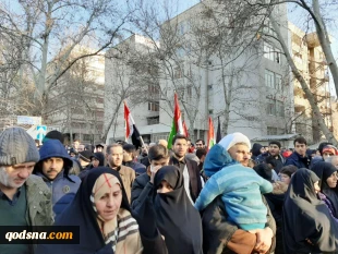 انتقام گیران در راه اند ..

جوش و خروش میلیونی مردم ایران برای تشییع پیکر سردار پرافتخار مقاومت/ شعار مردم ایران: پرچم توییتری ترامپ روی تابوت او پهن خواهد شد/ مردمی که خود را لشکر قاسمیون نامیدند 2