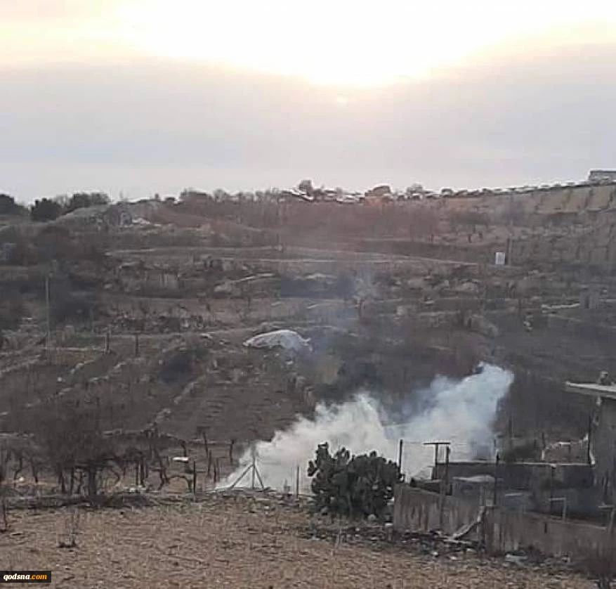 تحولات مربوط به فلسطین/
جنایت یک شهرک نشین در زیر گرفتن دانش‌آموز فلسطینی با خودرو/ آمار بی سابقه تخریب منازل فلسطینیان در قدس و کرانه باختری و ادامه سیاست تغییر بافت جمعیتی/ حمله وحشیانه نظامیان صهیونیست به یک مسجد و منازل در شمال الخلیل 2