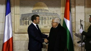 Hosting Macron, Abbas urges Europe to recognize State of Palestine