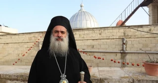 سر اسقف مسیحیان ارتدوکس قدس اشغالی؛

سوء استفاده رژیم اشغالگر قدس از کرونا برای تداوم یهودی سازی در قدس