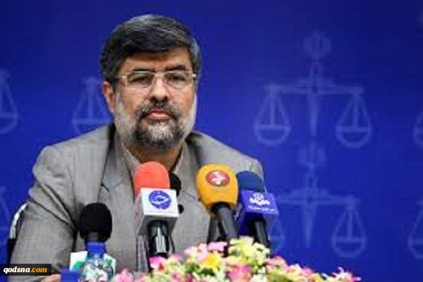 معاون قوه قضاییه تشریح کرد:

دستور قضایی بررسی تطابق عملکرد بانکها با شرع/۳مرجع شکایت از بانک 2