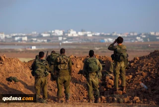 اعترف بهروب القوات الإسرائيلية من غزة ولبنان!

خبير عسكري إسرائيلي: الحكومة لا تعرف ما الذي تريده من غزة