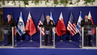 تعليقا علي زيارة وزير خارجية البحرين الى فلسطين المحتلة

دبلماسي إيراني: لا مستقبل لخونة القدس الشريف وفلسطين