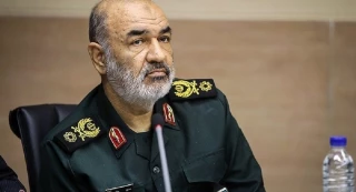 فرمانده کل سپاه پاسداران انقلاب اسلامی/

حاج قاسم هرگز اجازه نداد دشمن برای قدرت هسته‌ای و نظامی ایران حد بگذارد