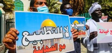 محكمة نابلس قضت ببطلان "وعد بلفور" 

فلسطين تقاضي بريطانيا.. خبيران: خطوة متأخرة قد تصحح أخطاء الماضي  2