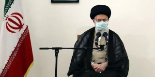 بعد تلقي سماحته الجرعة الثانية من لقاح كورونا الايراني؛

قائد الثورة : يجب ان نقف على اقدامنا لحل مشاكلنا