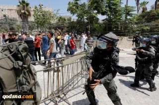 Israeli forces raid worshippers at Ibrahimi Mosque in Al-Khalil