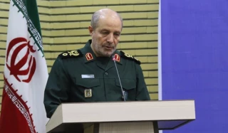 قائد في الحرس الثوري: نرصد تحركات الزمر الارهابية في المنطقة