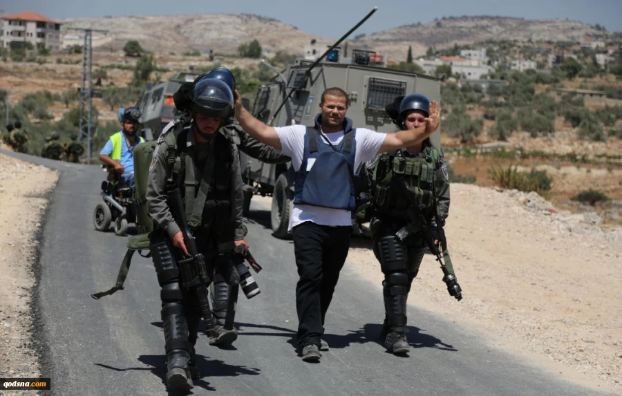 رصدت 54 انتهاكاً اسرائيلياً

لجنة دعم الصحفيين: الاحتلال يعتقل 9 صحفيين ويصيب15 آخرين خلال شهر أكتوبر 2