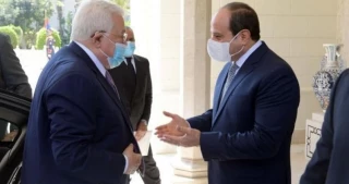 العربی الجدید:

ابومازن از مصر خواست بر جنبش‌های حماس و جهاد اسلامی فشار وارد شود