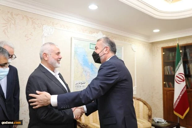 Senior Hamas delegation meets Iran FM in Doha