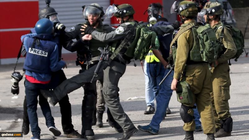 إصابة 5 صحفيين من تلفزيون فلسطين في اعتداء لقوات الاحتلال غرب نابلس 2