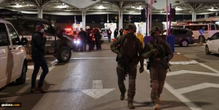 Three Israeli settlers wounded, one critically, in central Tel Aviv shooting