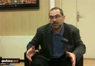 American journalist told Qodsna:

Resistance only option in face of Israel