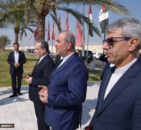 ادای احترام عراقچی به سرداران مقاومت 2