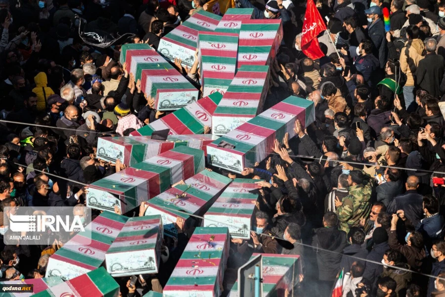 تشییع پیکر شهدای گمنام/  پیکر ۱۰۰ شهید گمنام در تهران و ۲۰۰ شهید هم در سایر استان‌ها در حال تشییع است 2