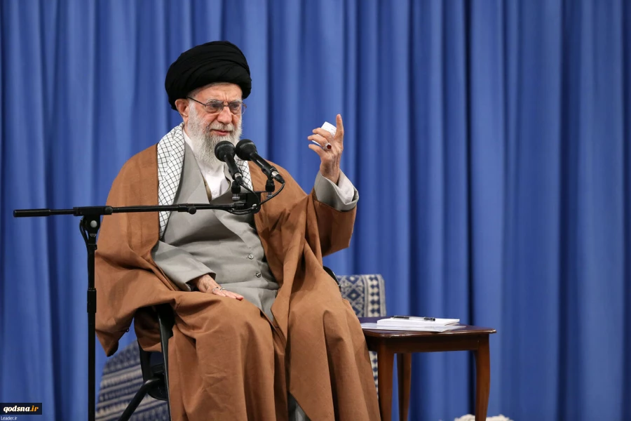 رهبر معظم انقلاب: نباید تردید کرد عامل اصلی آنچه در سوریه اتفاق افتاد در اتاق فرمان آمریکا و اسرائیل طراحی شده است 2