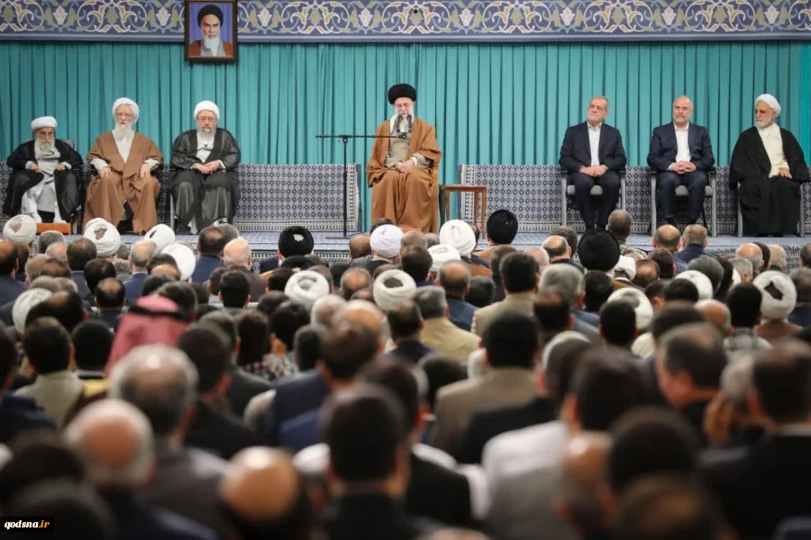 تصاویری از دیدار صبح امروز مسئولان نظام و سفرای کشورهای اسلامی با رهبر انقلاب 3
