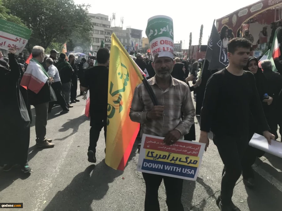 شرکت کنندگان در مراسم تشییع پرشکوه شهدای اقتدار به خبرنگار قدسنا چه گفتند؟

تا آخرین نفس و قطره خون پای انقلاب‌مان هستیم/ پیام اقتدار ایران و اتحاد ملت 5