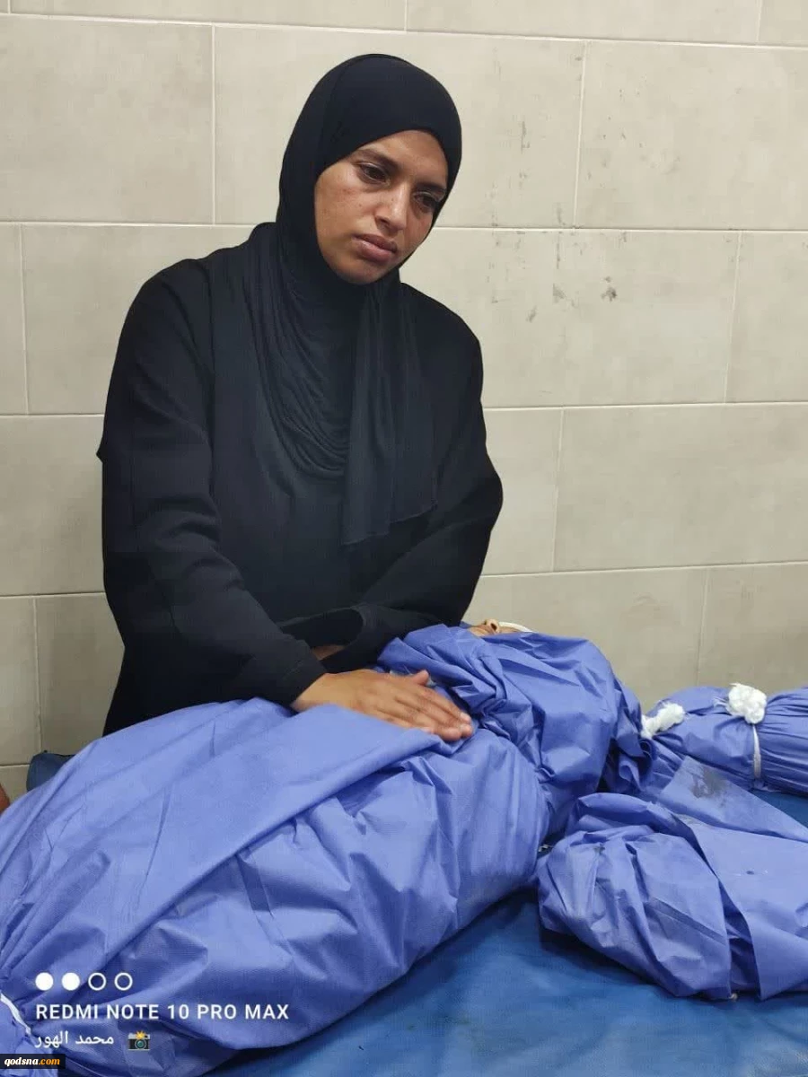 یک صبح خونین دیگر در غزه؛ وداع با ده‌ها شهید در بیمارستان العوده در پی دور جدید حملات هوایی رژیم صهیونیستی
 5