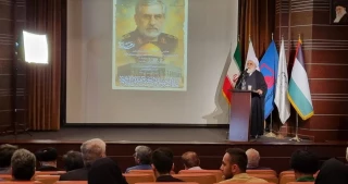 برگزاری همایش "حاج رمضان، سردار گمنام فلسطین"/ اختری: اگر رژیم صهیونیستی اندکی امید به ادامه جنگ داشت هرگز زیر بار آتش بس نمی رفت/ ابوشریف:  آمریکا از سال ۱۹۴۸ تاکنون ۳۲۸ میلیارد دلار  به رژیم صهیونیستی کمک کرده است