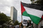 متظاهرون مؤيدون لفلسطين يجتمعون امام مبني الامم المتحدة في نيويورك 2