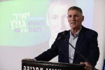 «گولان»: نتانیاهو نباید حتی یک روز دیگر در قدرت بماند 2