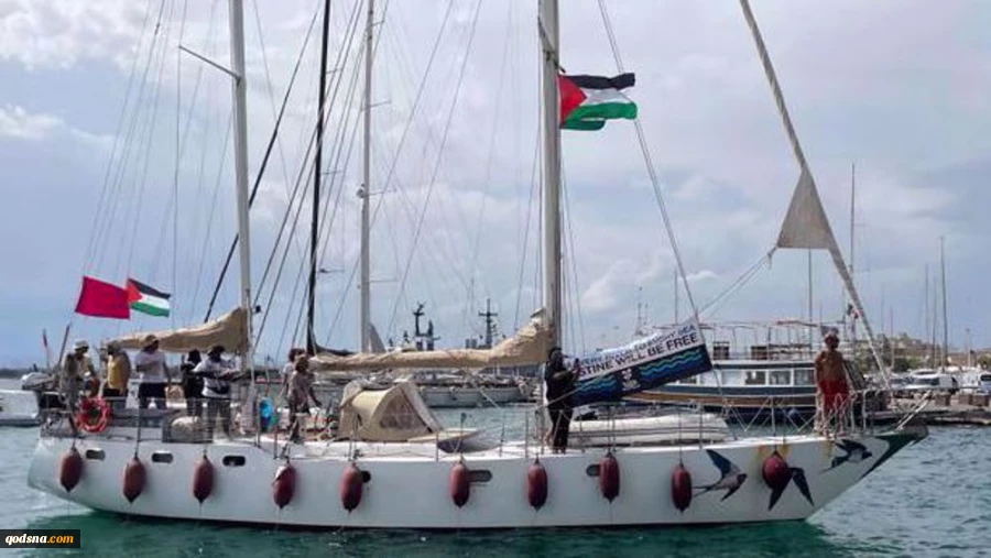 Israeli navy vessels approach a number of boats in Global Sumud Flotilla