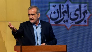 الرئيس الإيراني: من الصعب جدا تحمل كلام وتصريحات من يتشدقون بحقوق الإنسان، بينما يقتلون الأبرياء في غزة