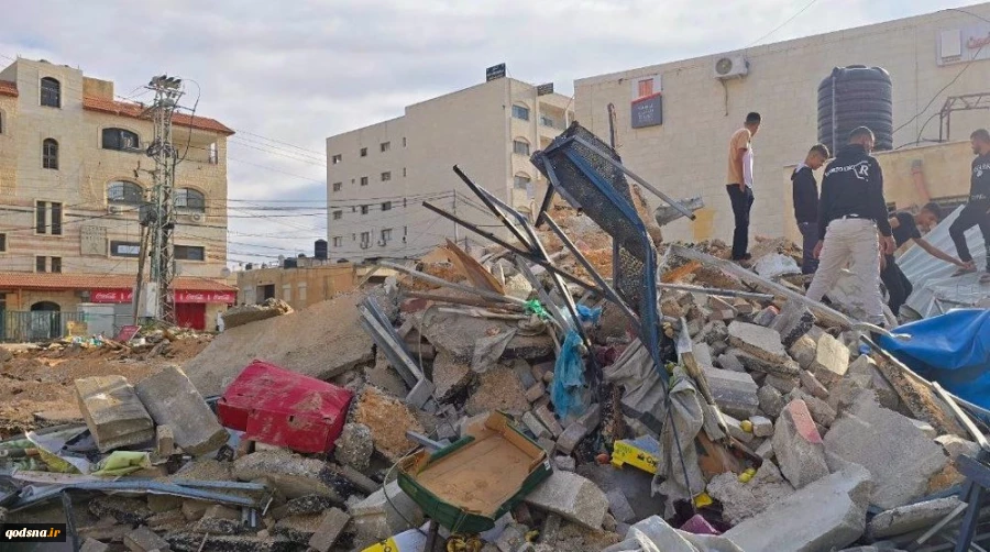 Two Zionist troops injured in West Bank raid Hamas lauds Palestinian resistance