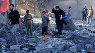 Israeli strike martyrs 2 more Palestinians in Gaza despite claim of ‘resuming’ truce