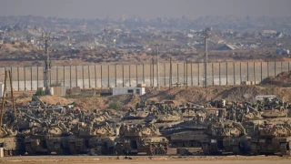 Israel shifts frontline deeper into Gaza, strikes hit families trapped inside