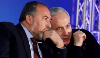 ليبرمان:نتنياهو يسرق اموال الجنود لتوزعيه على المتهربين من الخدمة