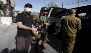 یورش اشغالگران صهیونیست به کرانه باختری و ادامه بازداشت فلسطینیان