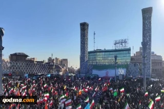 Tehraners mark anniversary of Dey-9 at Imam Hossein Square