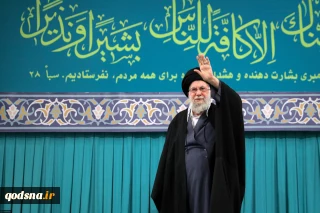 حضرت آیت‌الله خامنه‌ای در  دیدار هزاران نفر از قشرهای مختلف مردم در روز عید مبعث؛

ما رئیس‌جمهور آمریکا را به دلیل تلفات، خسارات و تهمتی که به ملت ایران زد، مجرم می‌دانیم