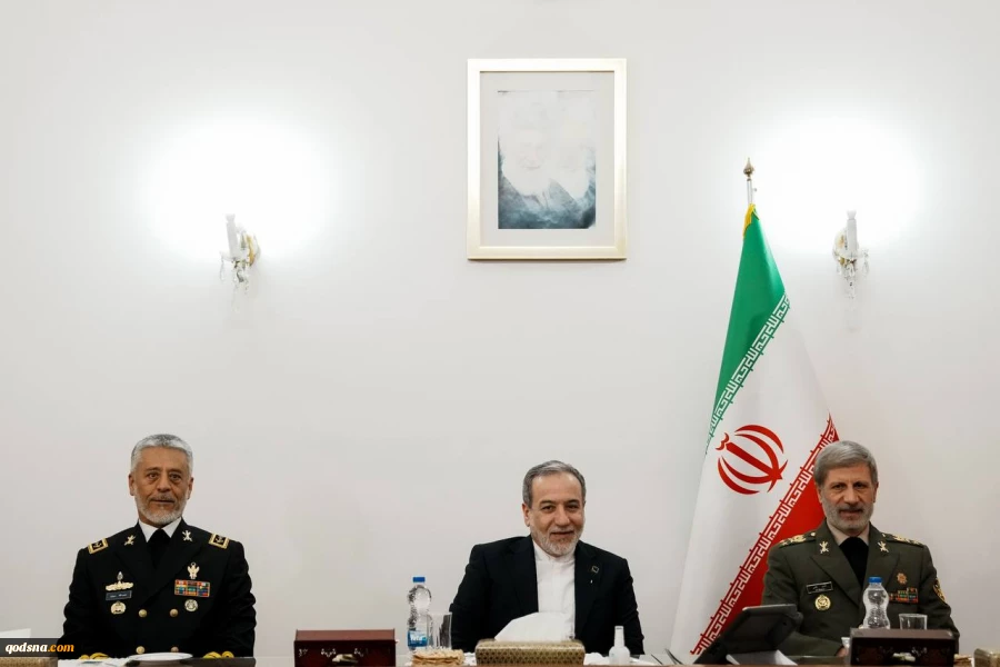 دیدار فرماندهان ارشد ارتش با وزیر امورخارجه/ آمادگی کامل آجا در دفاع از کشور 3