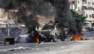 Zionist troops attack Palestinians during raids in W. Bank