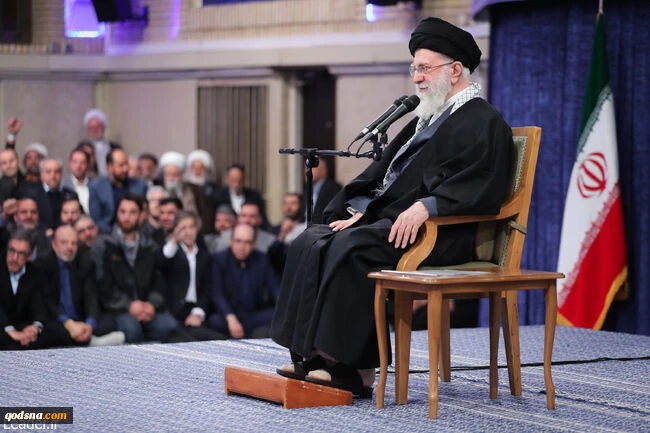 قائد الثورة الاسلامية : ما يطالب به الرئيس الامريكي بالتفاوض على انهاء البرنامج النووي غباء  2