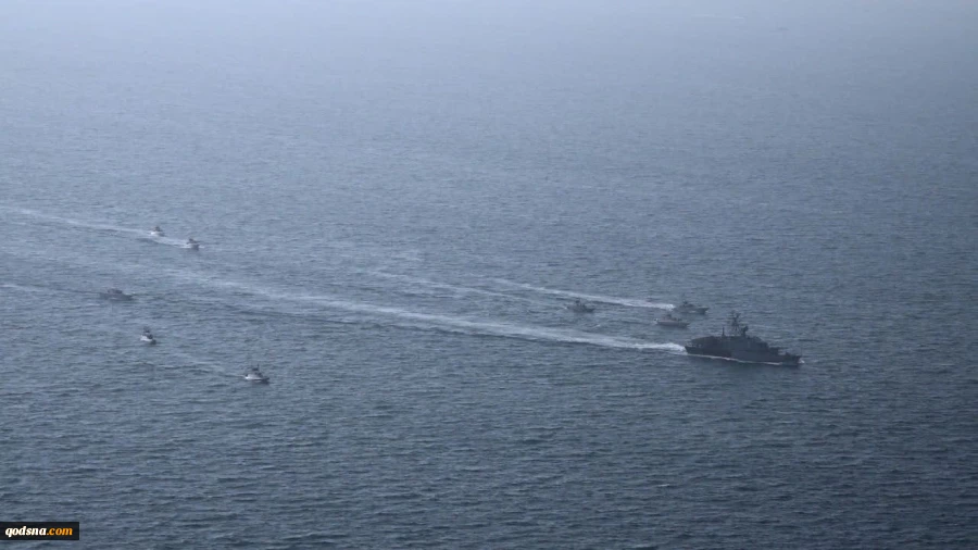 به کارگیری انواع سامانه و تسلیحات پدافندی و آفندی در رزمایش کنترل هوشمند تنگه هرمز 2