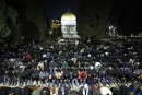 100,000 Worshippers perform Taraweeh prayers at Aqsa despite Israeli restrictions
