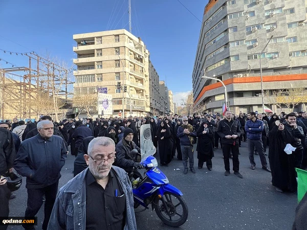 تصاویر از جمعیت عزاداران رهبر انقلاب از  قاب دوربین خبرنگار خبرگزاری قدس (1) 2