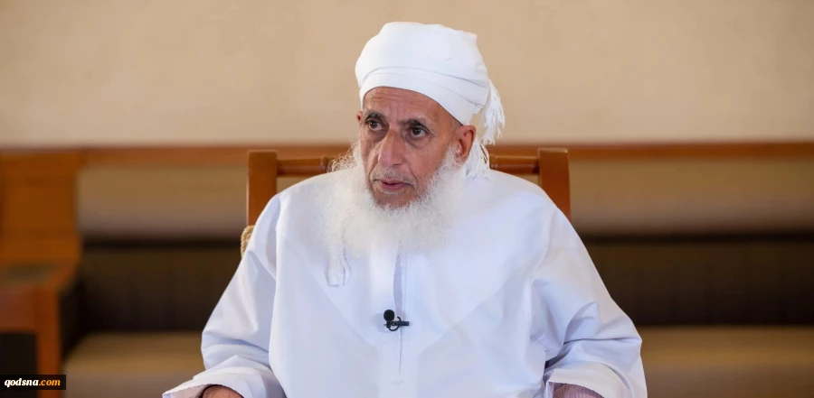 مفتي سلطنة عُمان يهنئ بانتخاب مجبتى خامئني ويدعوه لنصرة فلسطين 2