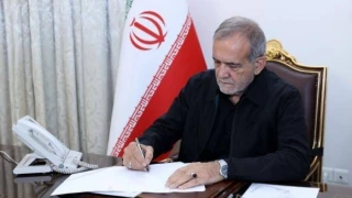 پزشکیان: فقدان لاریجانی عزیز تلخ است ولی پایمردی مردم کام جنایتکاران را تلخ‌تر می‌کند