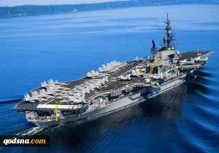 US aircraft carrier forced to retreat under Iranian army’s fire
