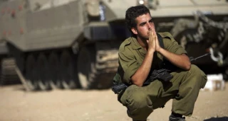 صحيفة عبرية: 11 حالة انتحار في صفوف الجيش والشرطة "الإسرائيلية" خلال أبريل